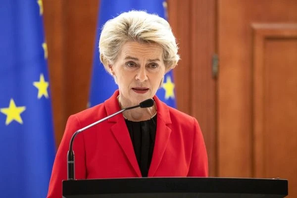 Еврокомиссия пообещала Украине допфинансирование для закупки беспилотников и ракет