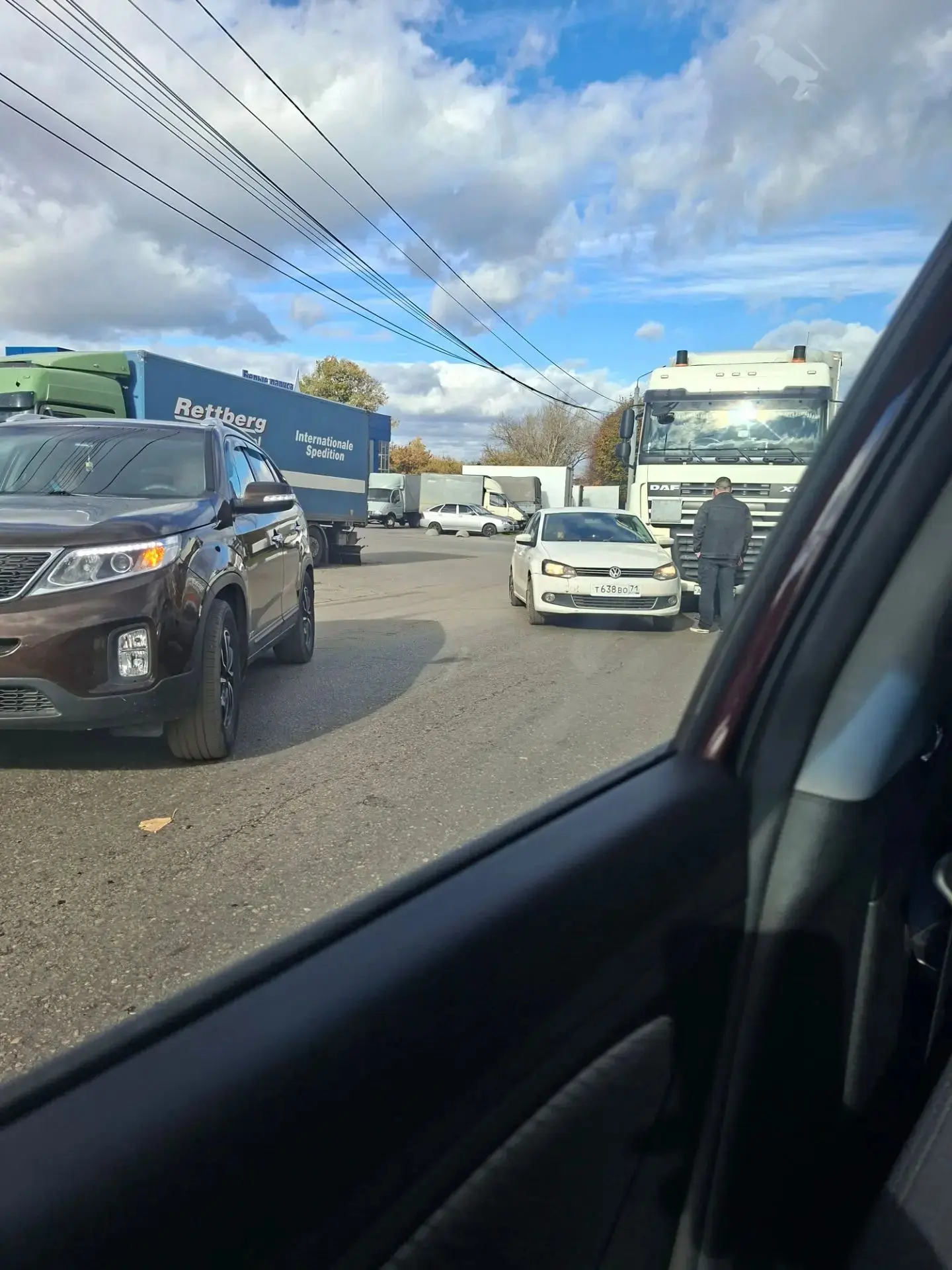❗ДТП на Новомосковском шоссе легковушка залетела под большегруз