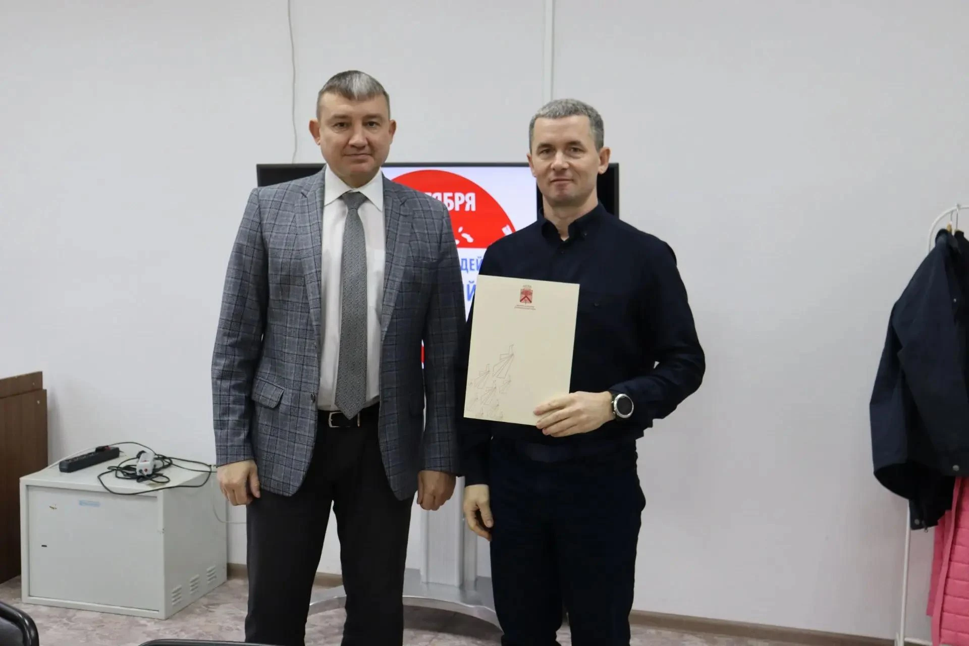 🤝 Заводской профсоюз отметил глава округа