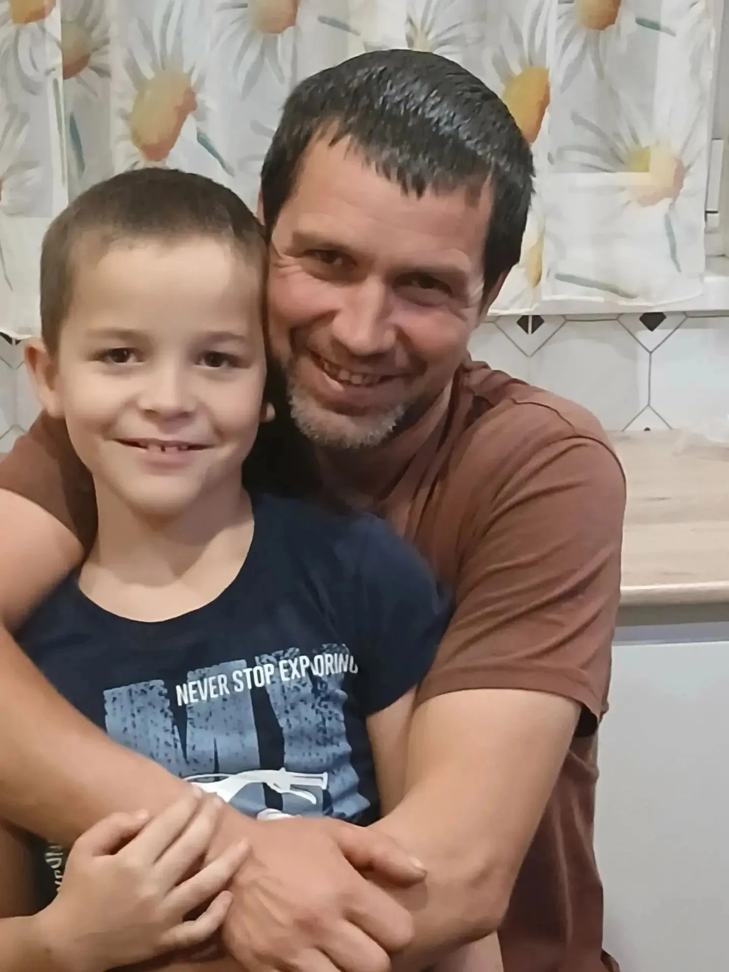 В преддверии Дня отца в МБОУ "Слободская СОШ" Холяпкин Илья (3 класс) участвует в акции...