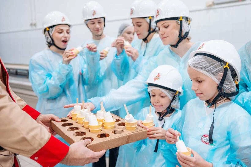 Смотрим, как делают мороженое🍦