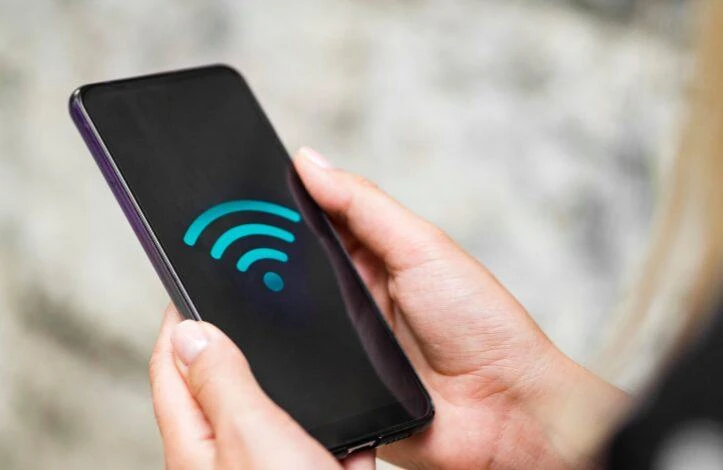 📲На комсомольской набережной появился бесплатный Wi-Fi