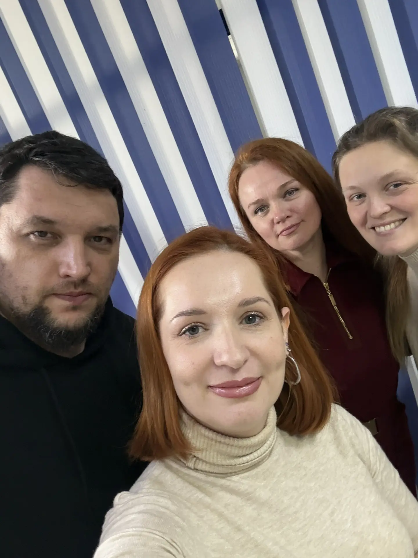 Сегодня обсуждали финансовые пирамиды, торговых роботов, бизнес, доходы и детей. А вооб...