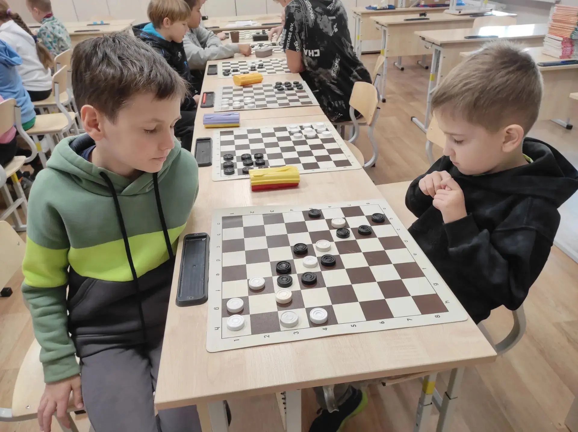 3 октября прошёл школьный турнир " Золотая осень "по игре Уголки. Школьный спортивный к...
