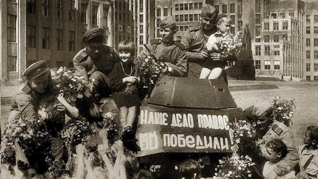 10 октября 1577 – В Московском Кремле создан Пушечный приказ - исторический предшествен...