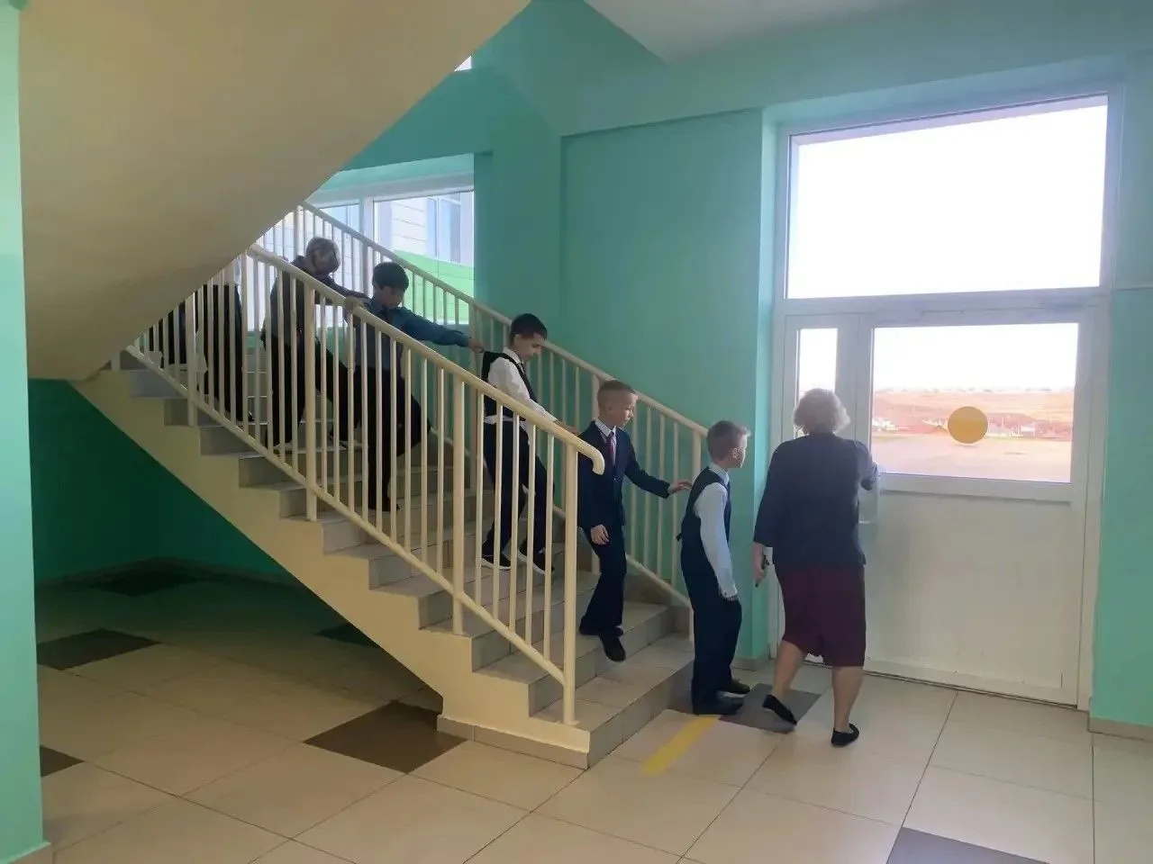 📅В конце сентября 2026 года инструктор пожарной части провел серию профилактических за...