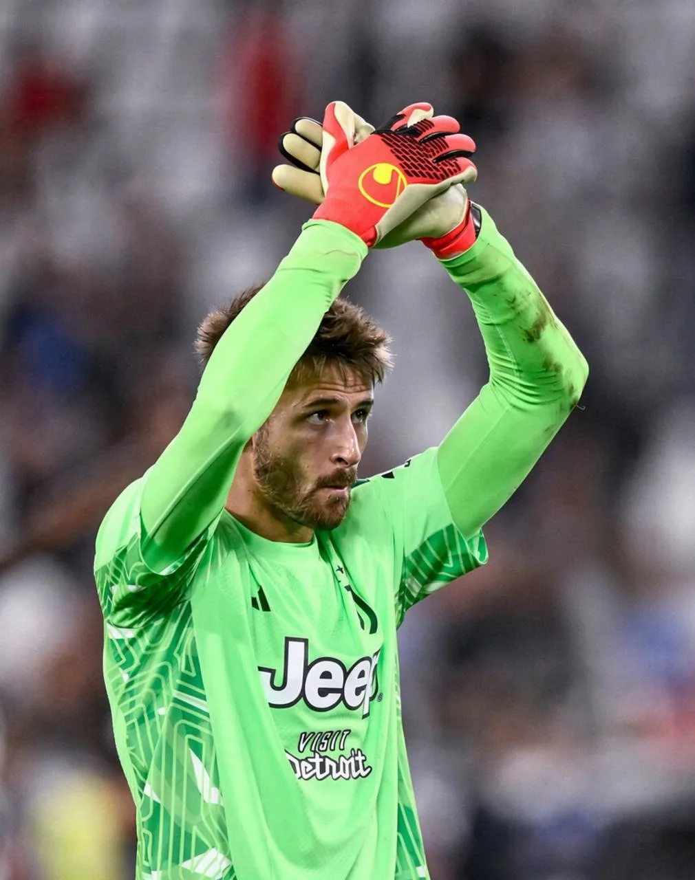 TuttoMercatoWeb | «Ювентус» доволен Викарио и готов выкупить его. ✅🧤