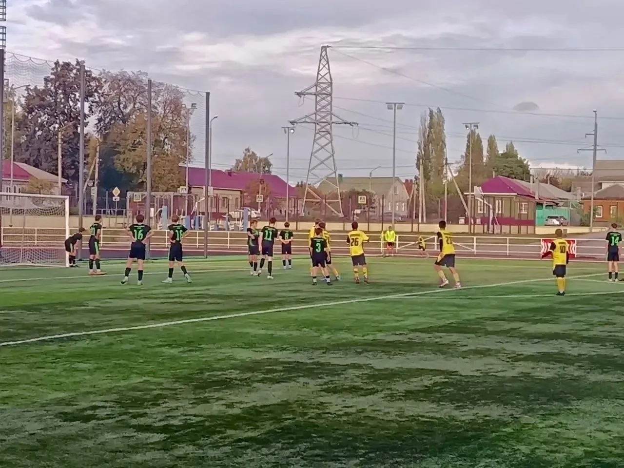 ⚽️ Бутурлиновский «Салют» взял верх в стартовой встрече за третье место в областном пер...