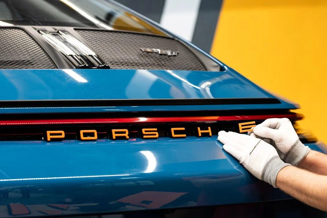 Porsche продала в общей сложности 178,532 автомобиля с начала 2026 года, что на 16% мен...