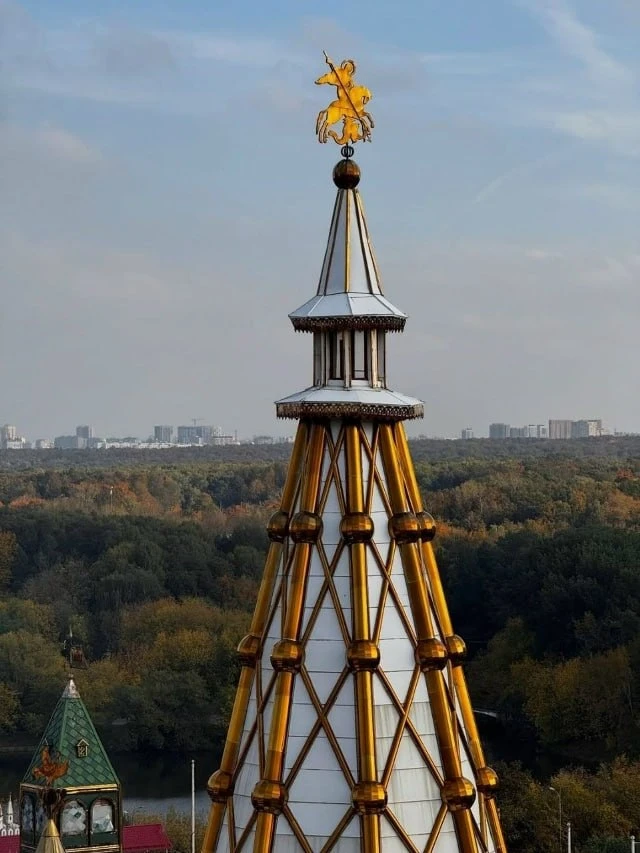 Детали Измайловского кремля с высоты.