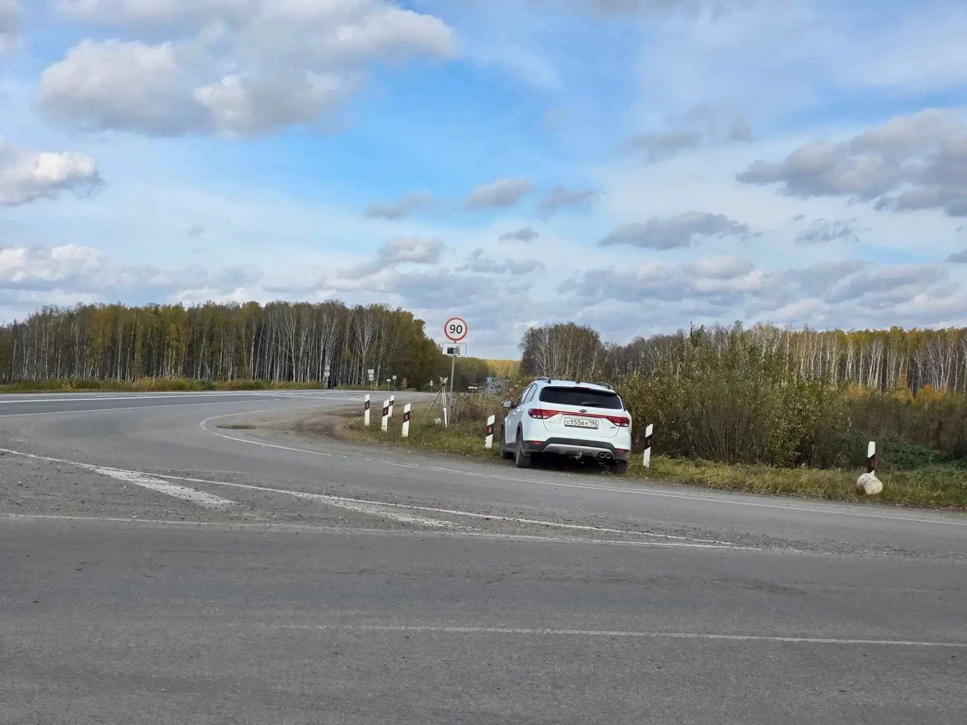 1 км автодороги Богданович-Сухой Лог - камера на превышение скорости.