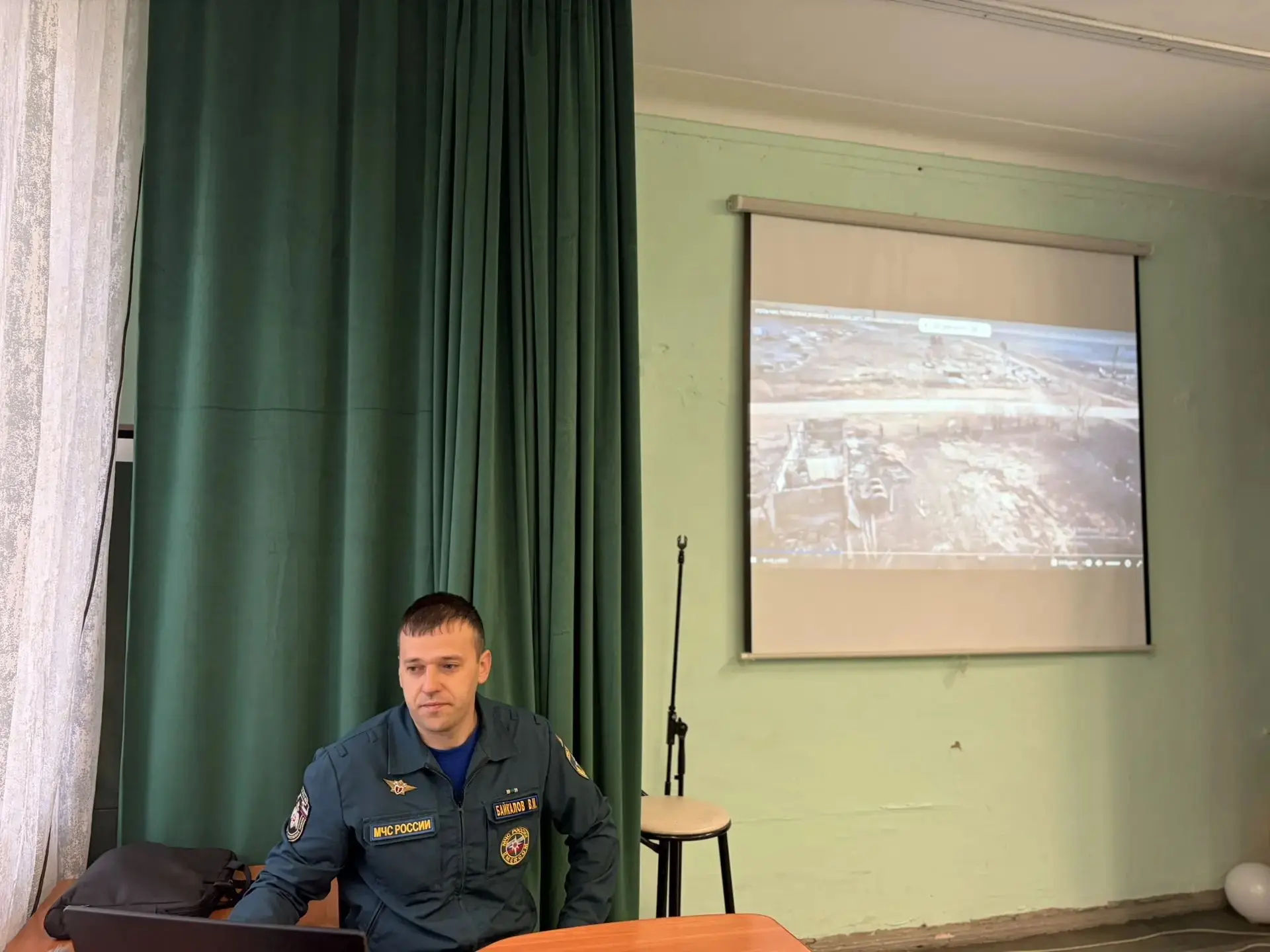🚒 Встреча кадетов с МЧС: профориентация и безопасность!