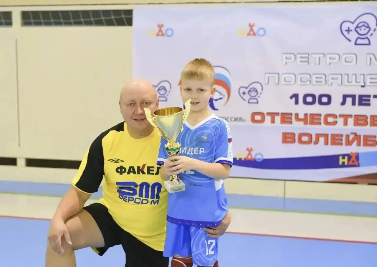 Мой папа  Чупров Юрий Иванович — тренер по волейболу 🏐 .Каждый день он помогает ребята...