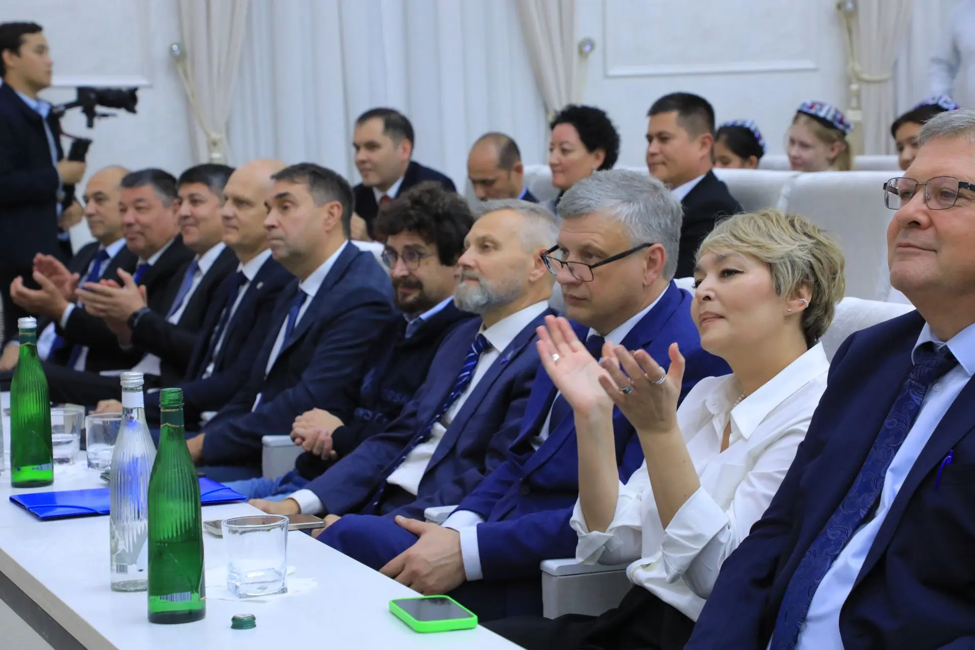 Большой делегацией, возглавляемой Губернатором Виталием Павловичем Хоценко, работаем в ...