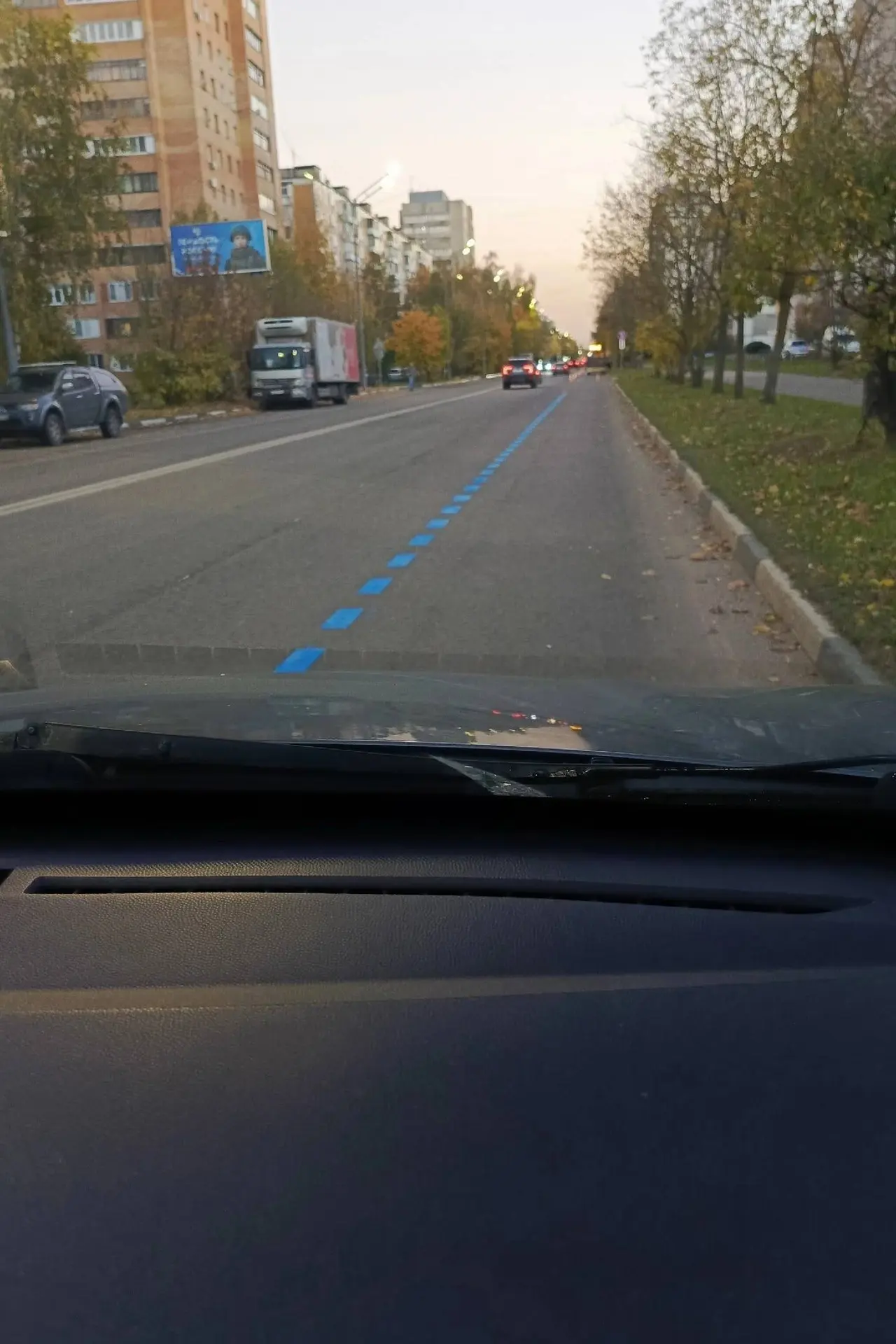 На проспекте Ленина рисуют разметку. Ожидается платная парковка?