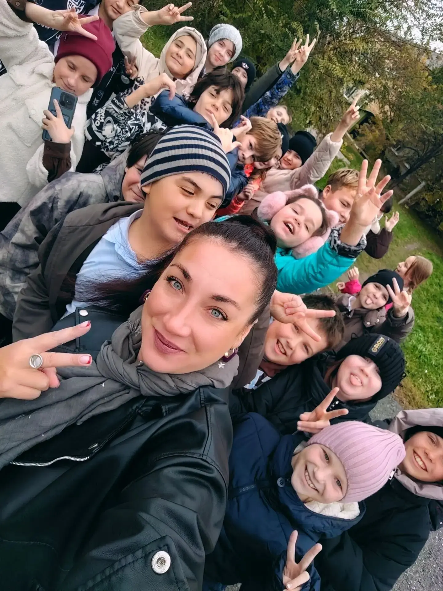 Сегодня учащиеся 5 «А» класса вместе с советником директора Тороповой Т. Ю. посетили в ...