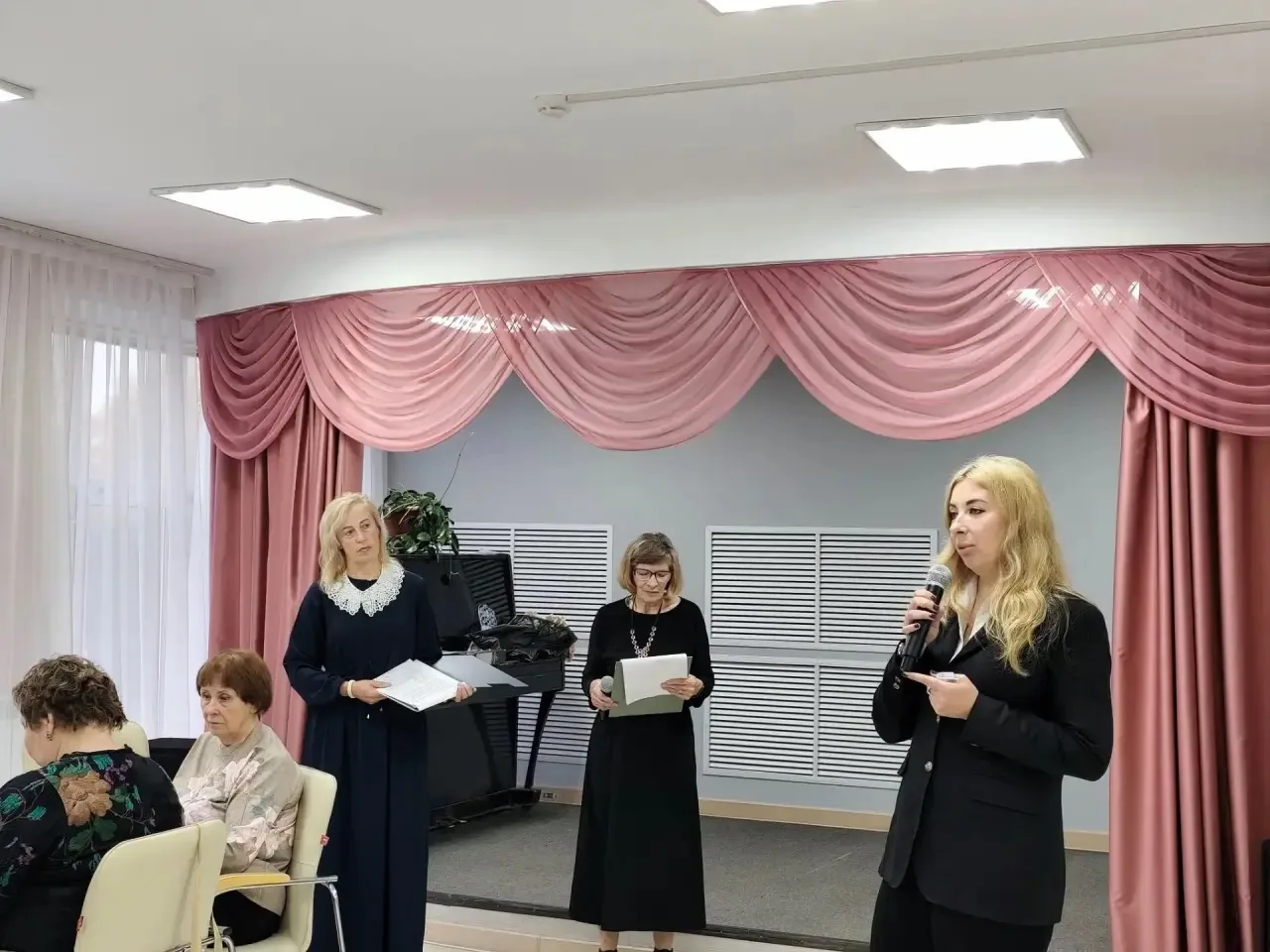 Сегодня свой первый день рождения отмечает волонтерский отряд «Забота». Ровно год назад...
