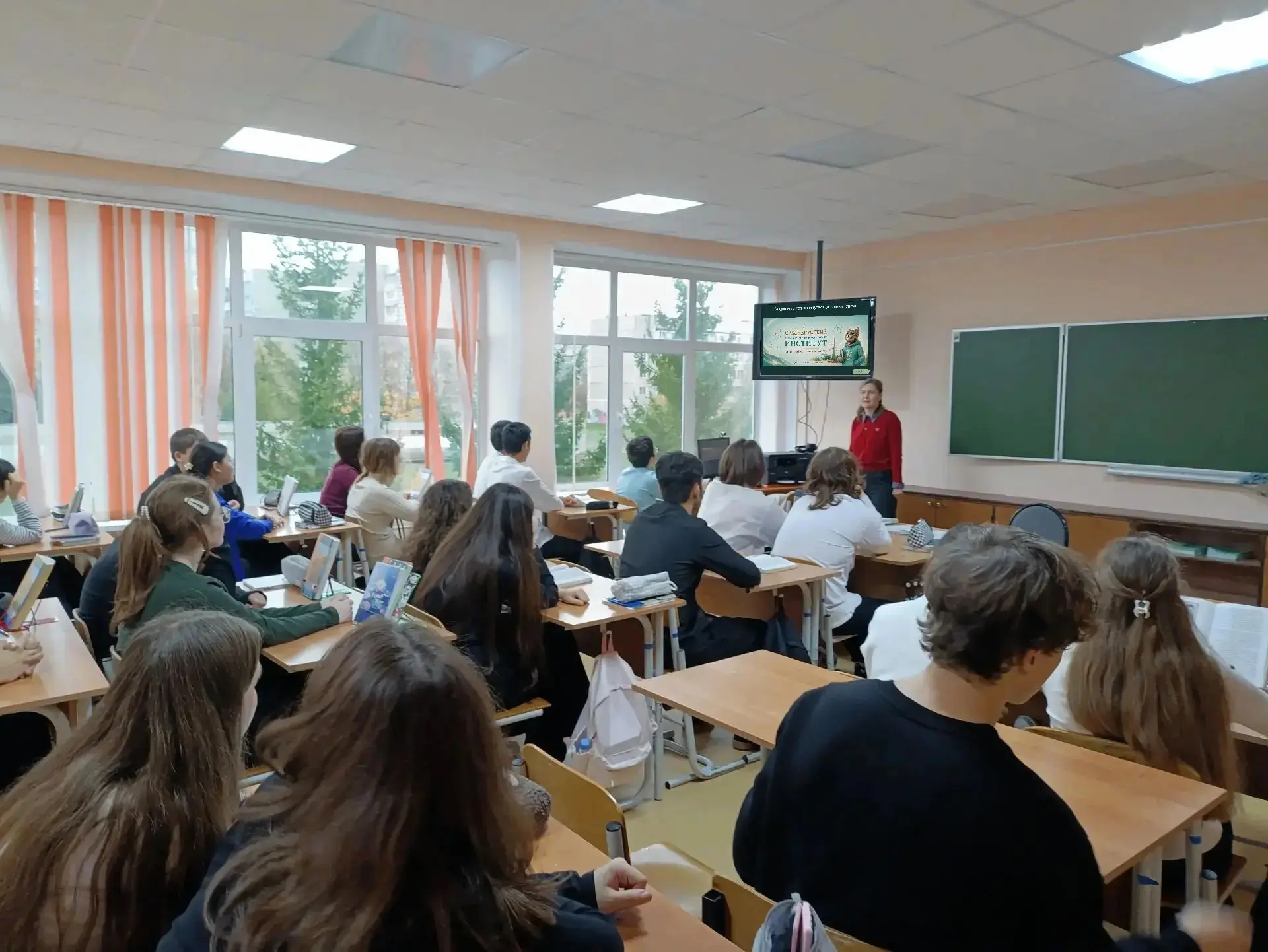 13 октября в школе МБОУ «Лицей «Держава» состоялась профориентационная встреча с девяти...