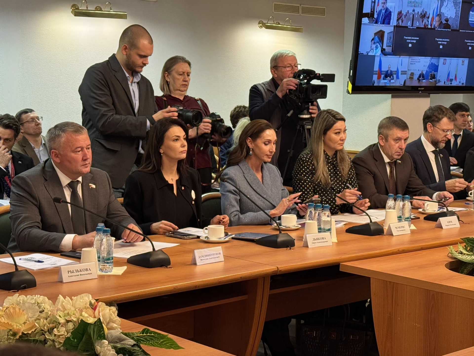 Приняла участие в расширенном заседании Комитета, посвящённом проекту ФЗ «О единой терр...
