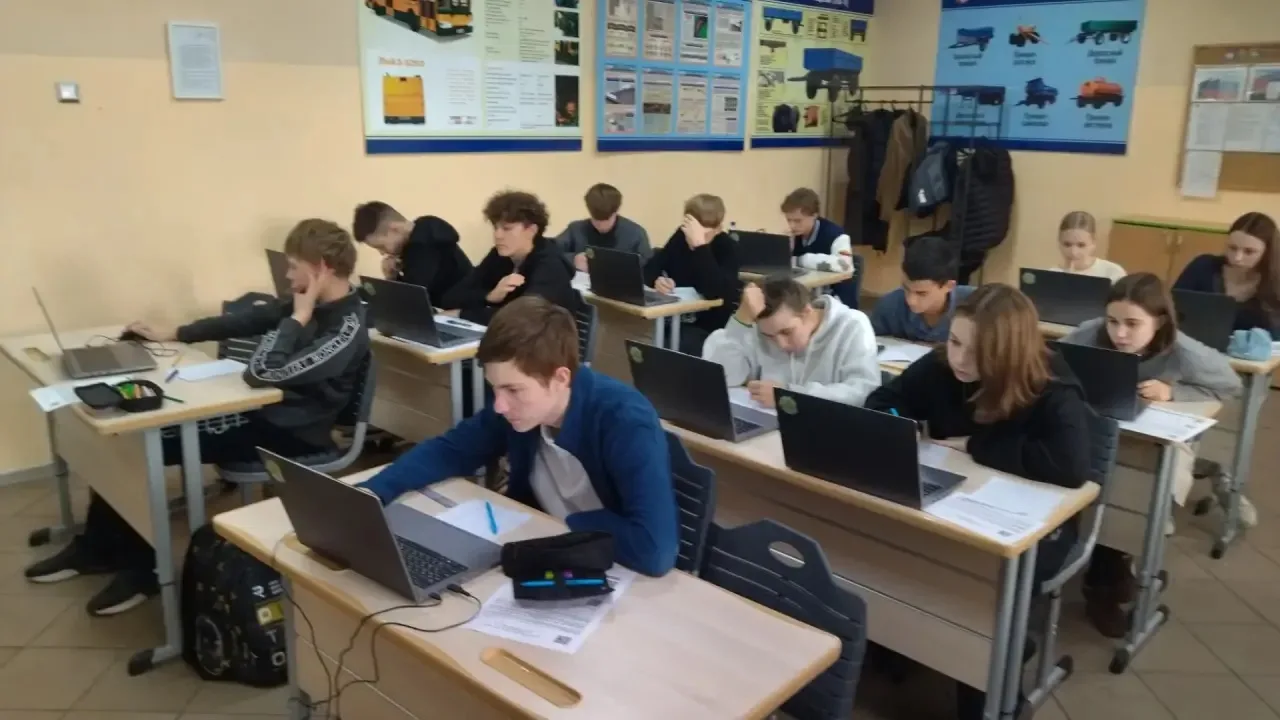 Пишем математику на платформе «Сириус» 7-11 классы.