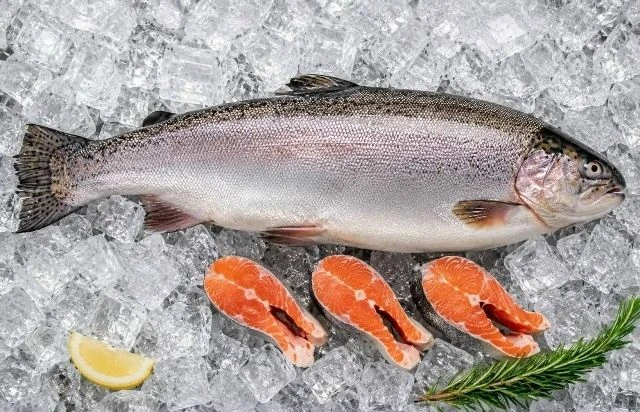 🐠 Успейте поймать свежую форель по старой цене! ❄️🎣