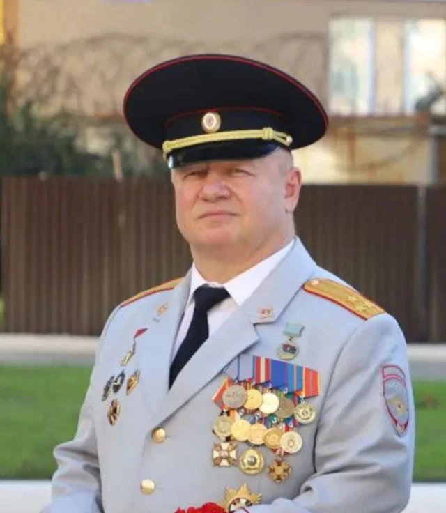 Я, Юрий Серегин, казачий полковник, Атаман Рязанского РОКО- Поздравляю всех Труженников...