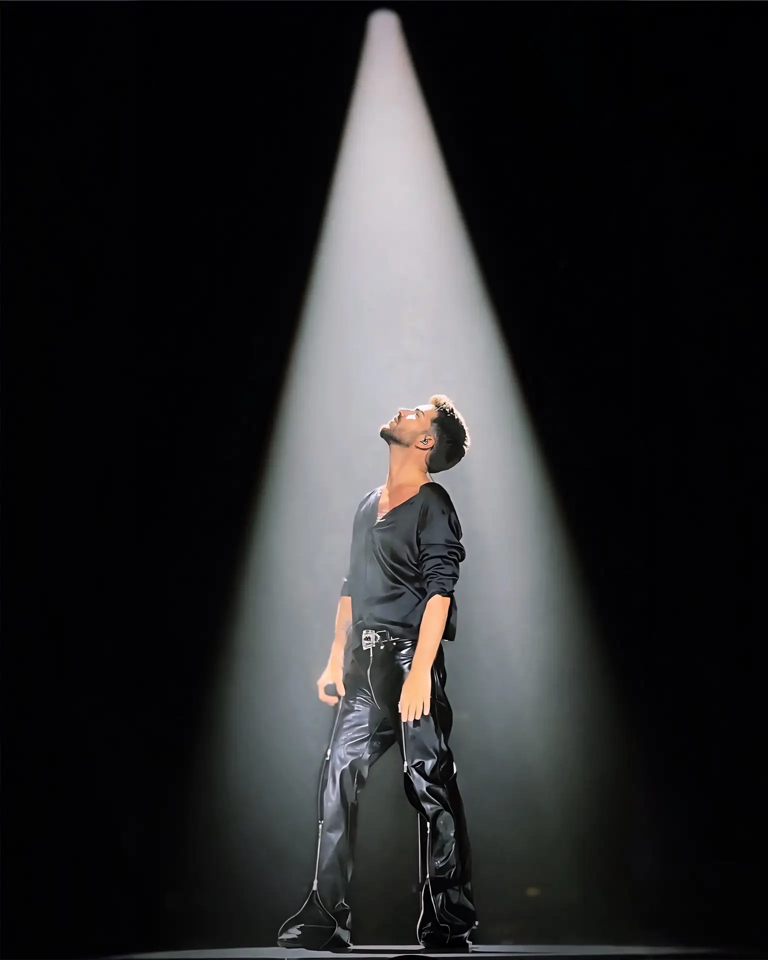 А Ω