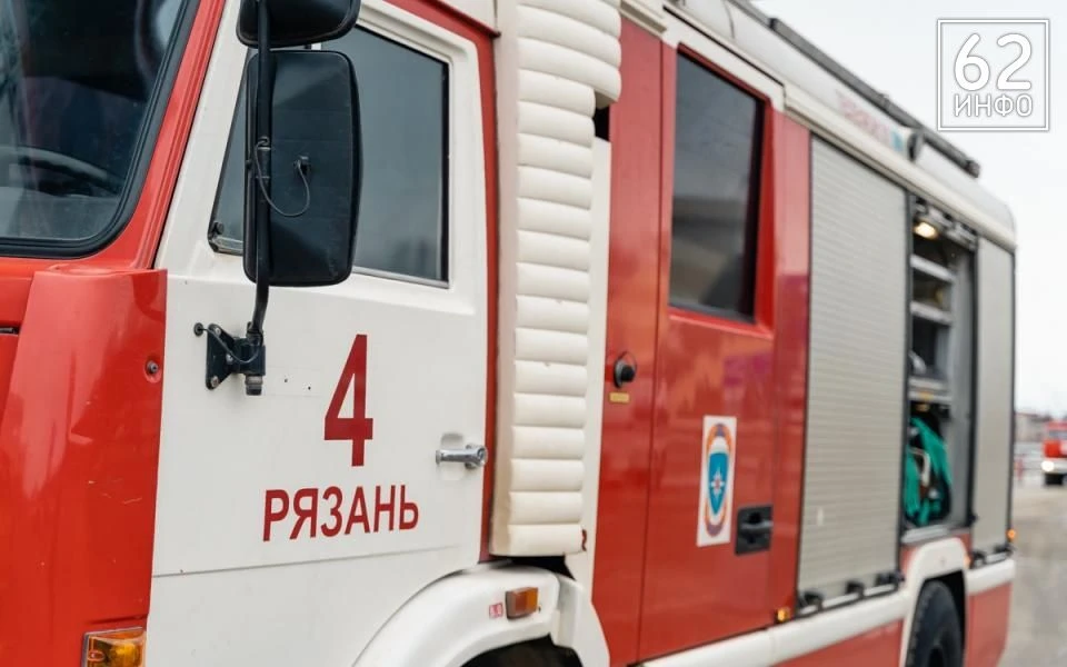 В Захаровском районе горел строящийся дом