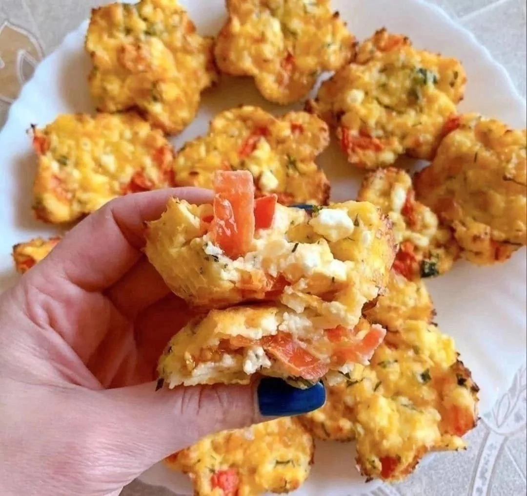 Творожные кексы с сыром и помидорами✌