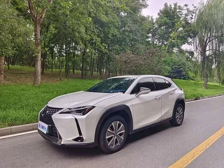 🕺🏻АВТО ДНЯ 🕺🏻Lexus UX300e 2023 — свежий японский электро премиум на левом руле до 2...
