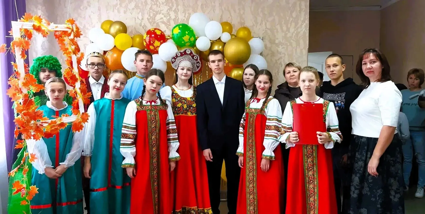 ТЕАТРАЛЬНЫЙ ТРИУМФ НАШИХ  РЕБЯТ !