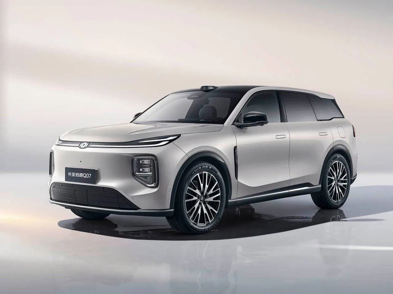 Доступен к заказу Changan Qiyuan Q07 гибрид за 3,75 млн 🔥