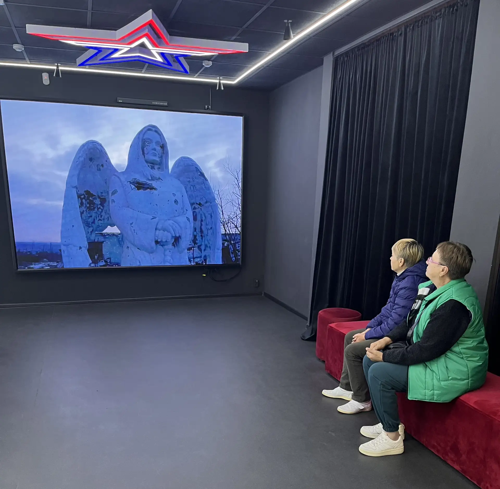 🇷🇺В отделе «Музей русского воина» побывали гости из соседнего региона и остались под ...