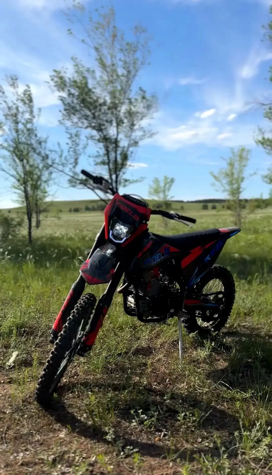 Продам Эндуро Fidelis king 300, в отличном состоянии.