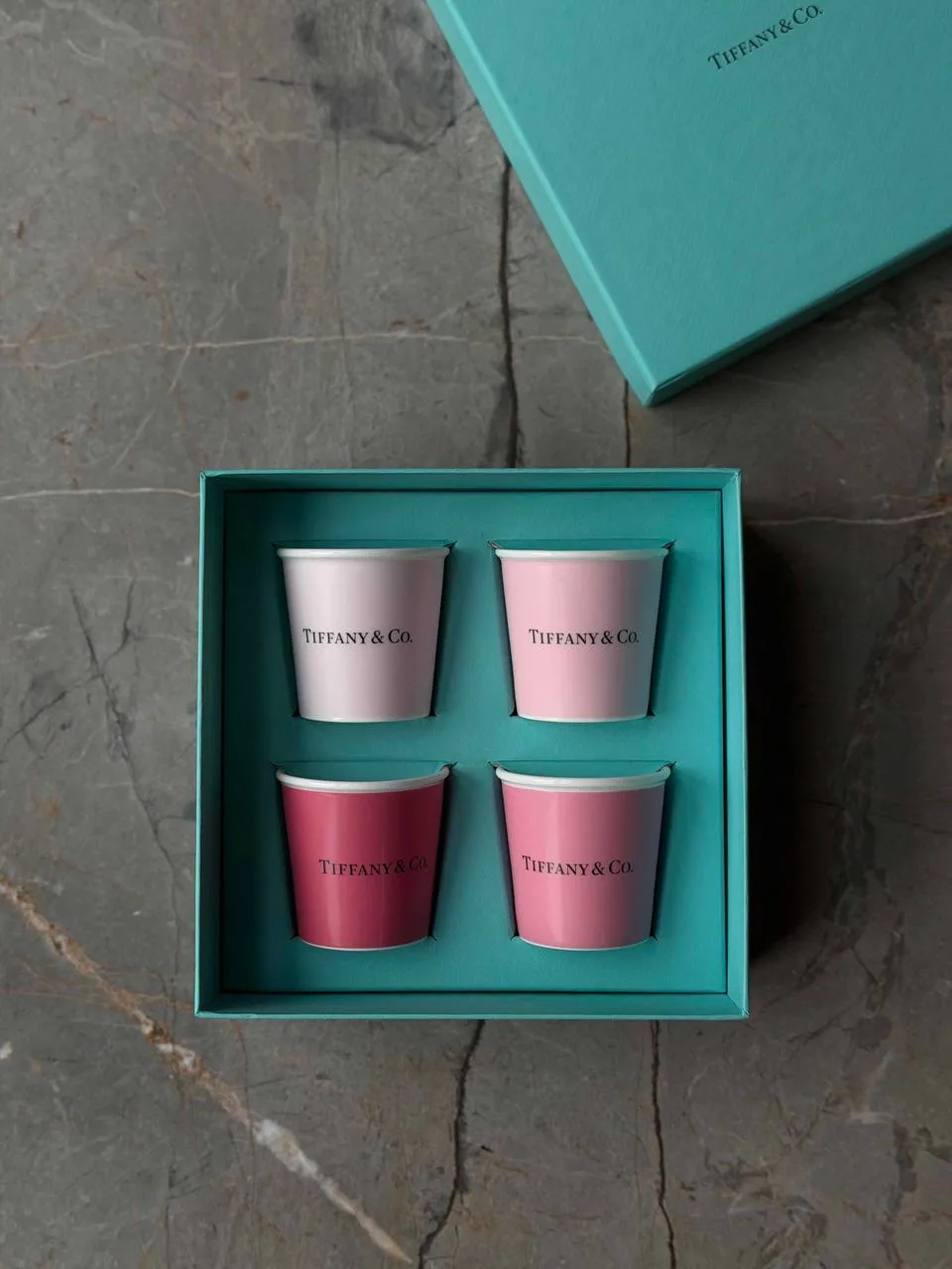 Новый набор фарфоровых стаканчиков Tiffany&Co