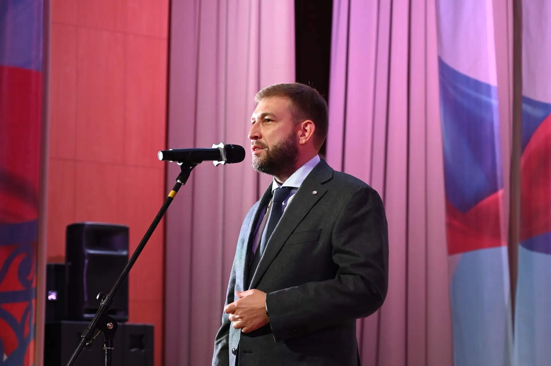 Поздравил учащихся Российского государственного университета правосудия имени В.М. Лебе...