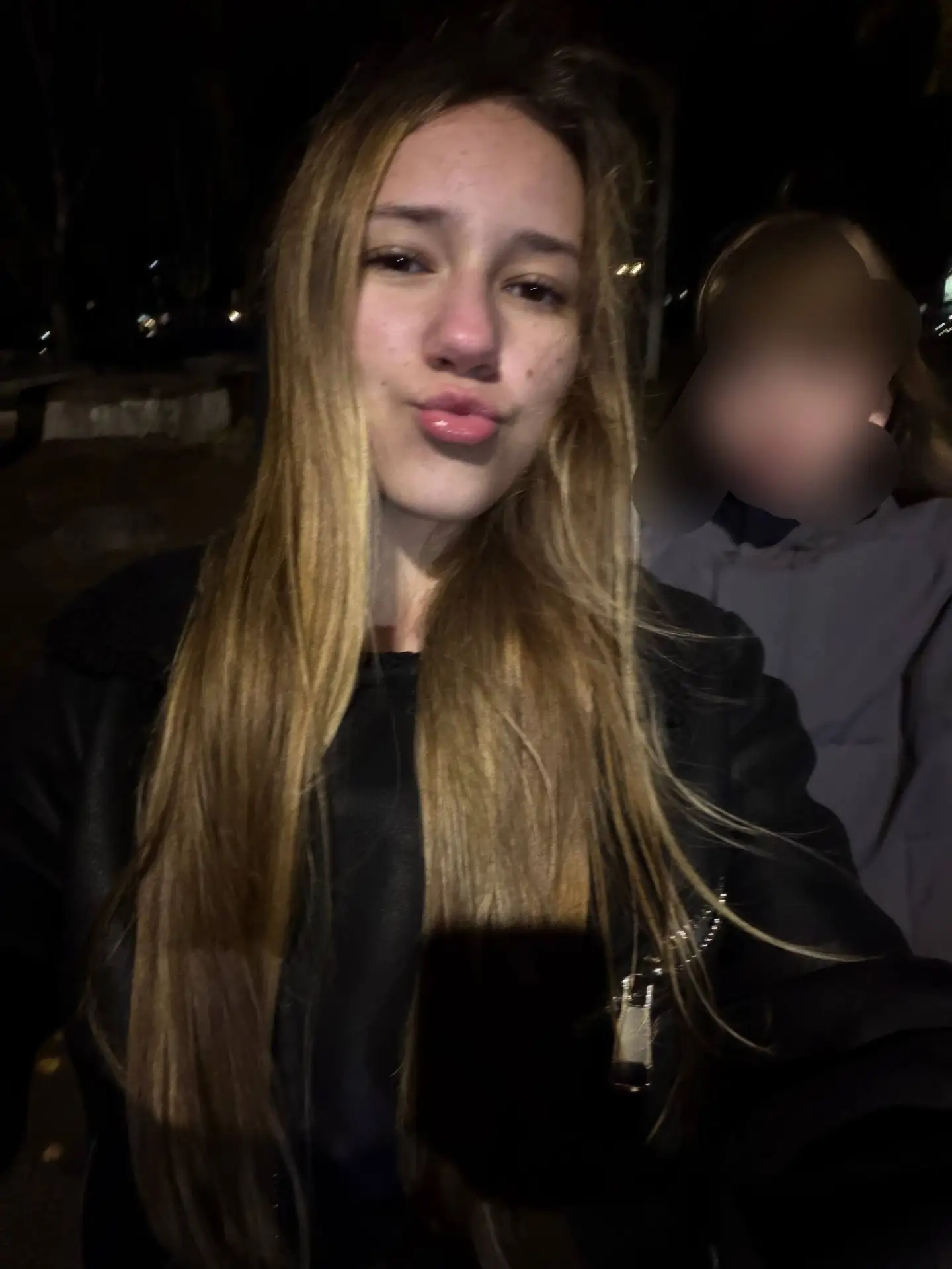 очень понравилась, хотел бы познакомиться, дайте юз, фотку взял в тгк