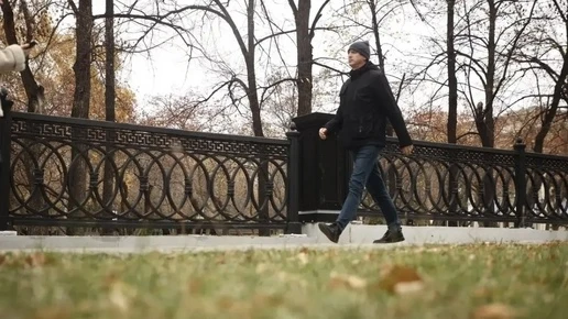 В Новосибирске завершили реставрацию ограды Театрального сквера