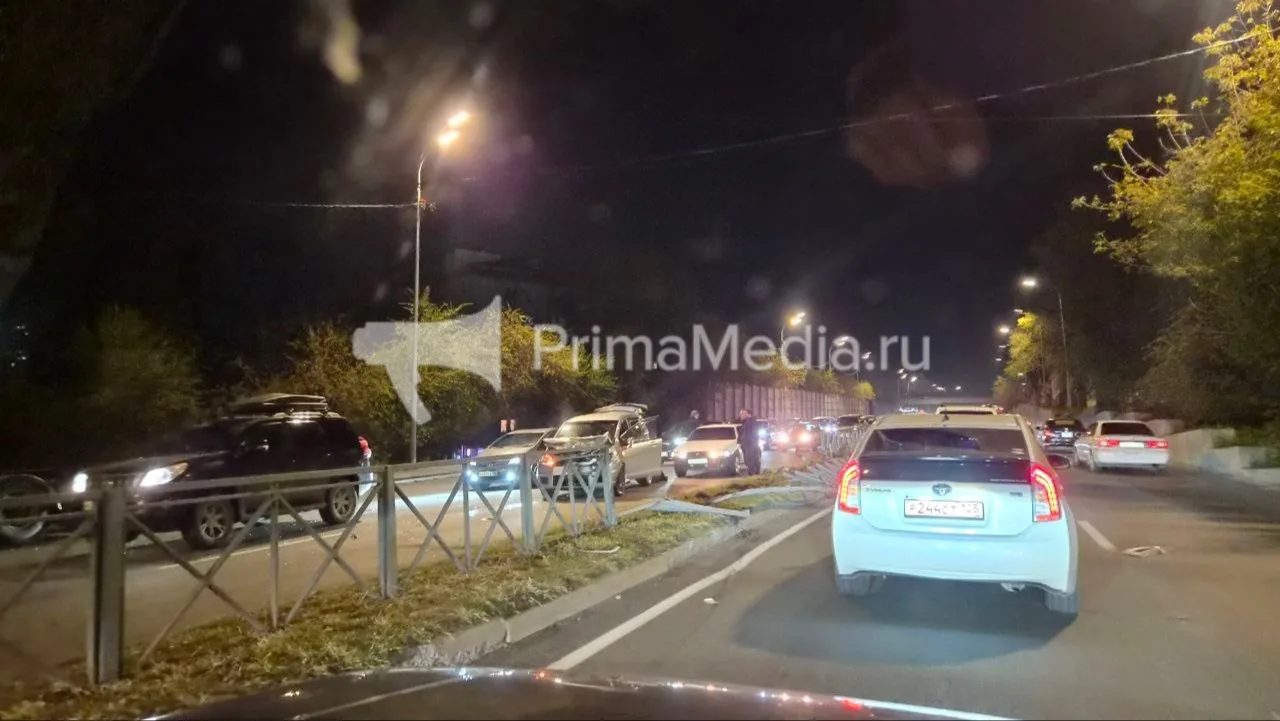 Момент ДТП на улице Олега Кошевого во Владивостоке попал на видео
