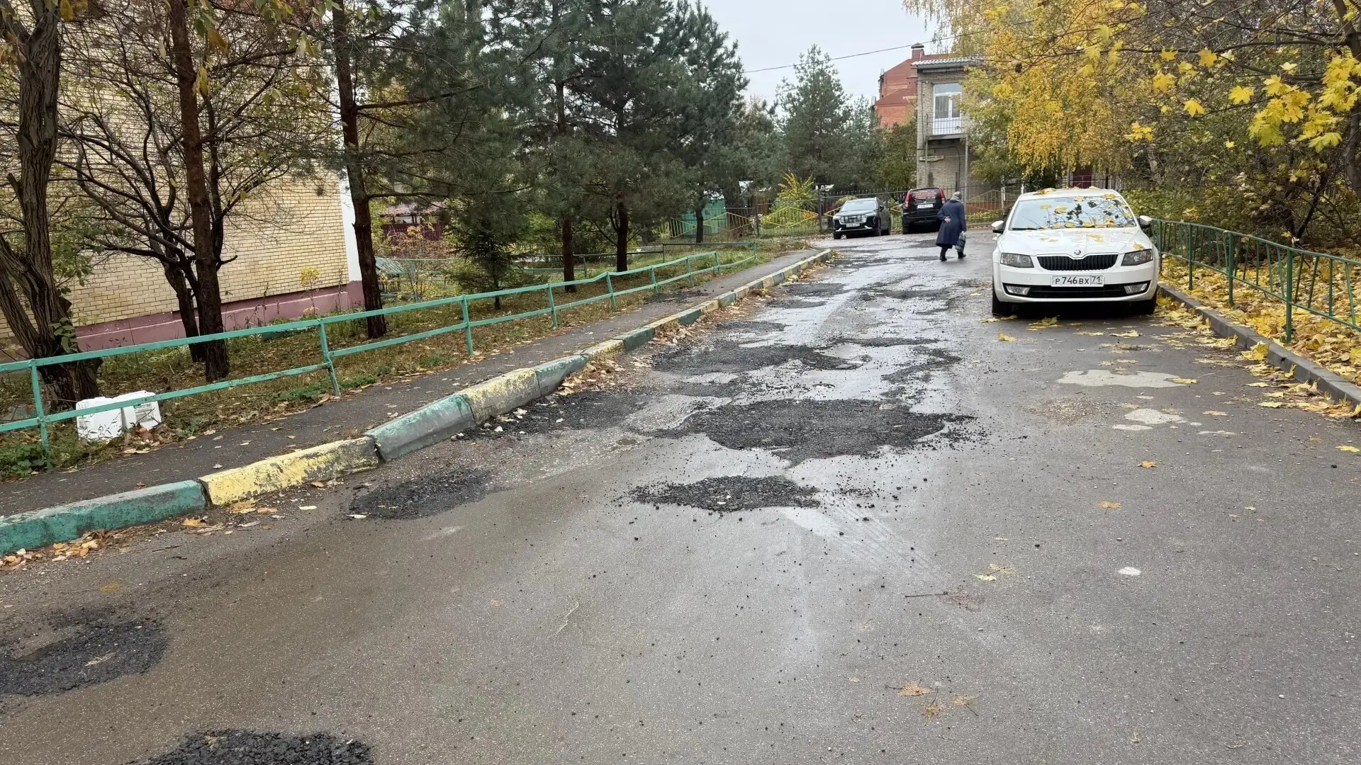 Во время выборной компании ко мне обратились жители с улицы Замочная, дом № 105В, с про...