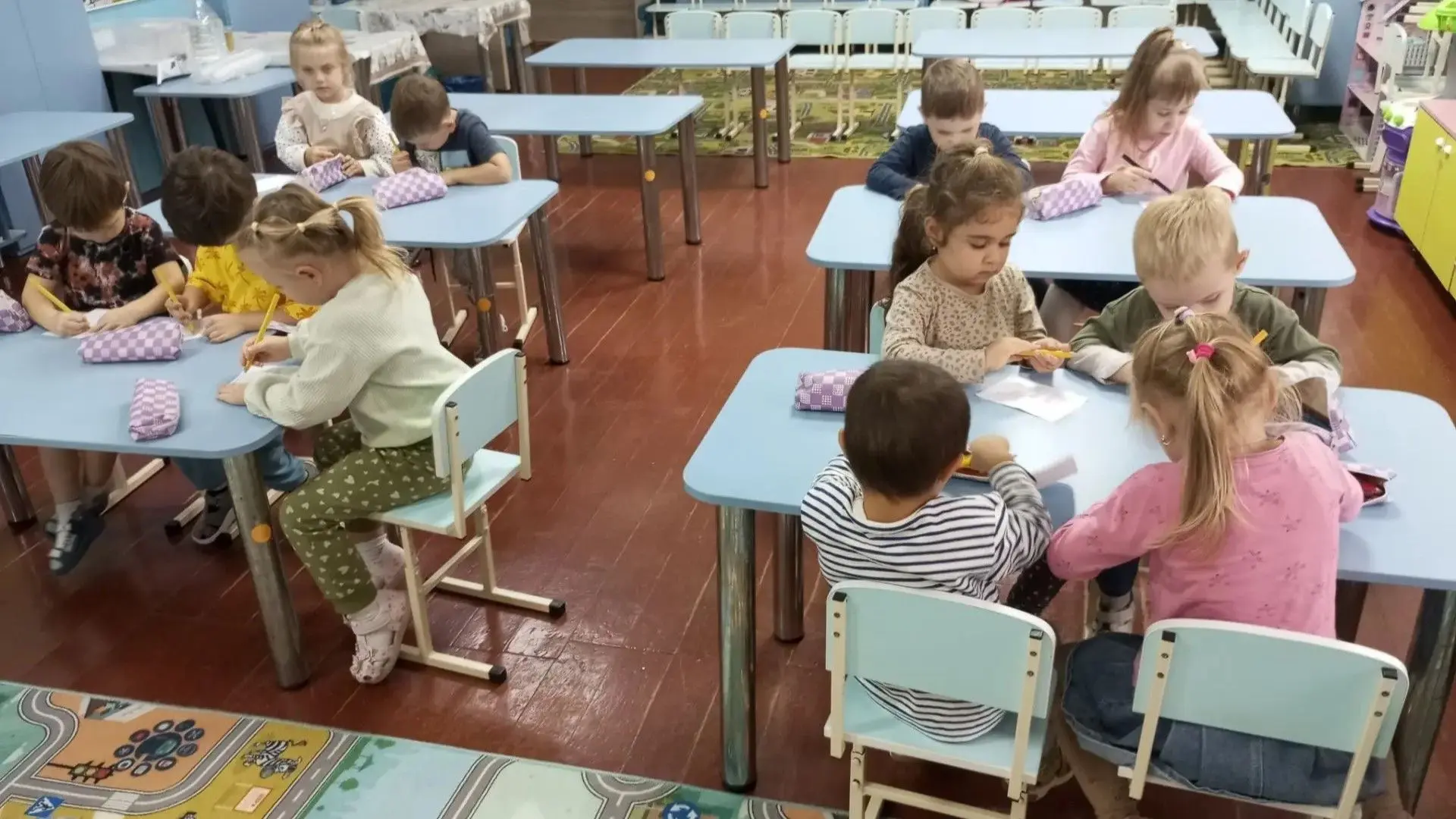 В средней группе прошло занятие по развитию речи, посвященное стихотворению И.Бунина " ...