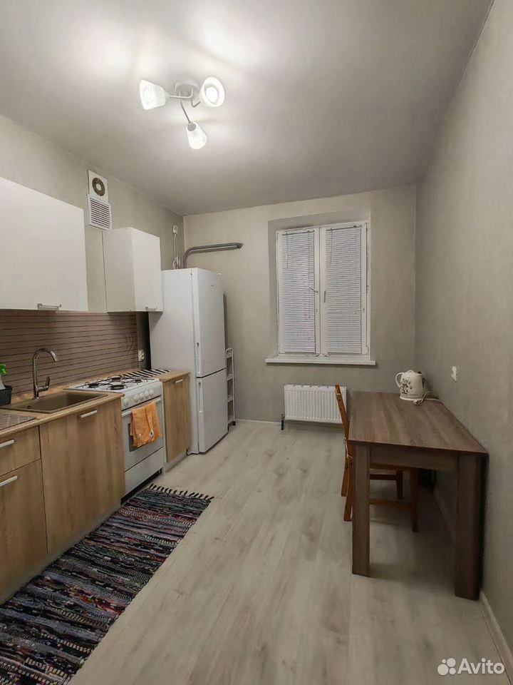 Сдам без посредников: 1-комнатная квартира, 35м²