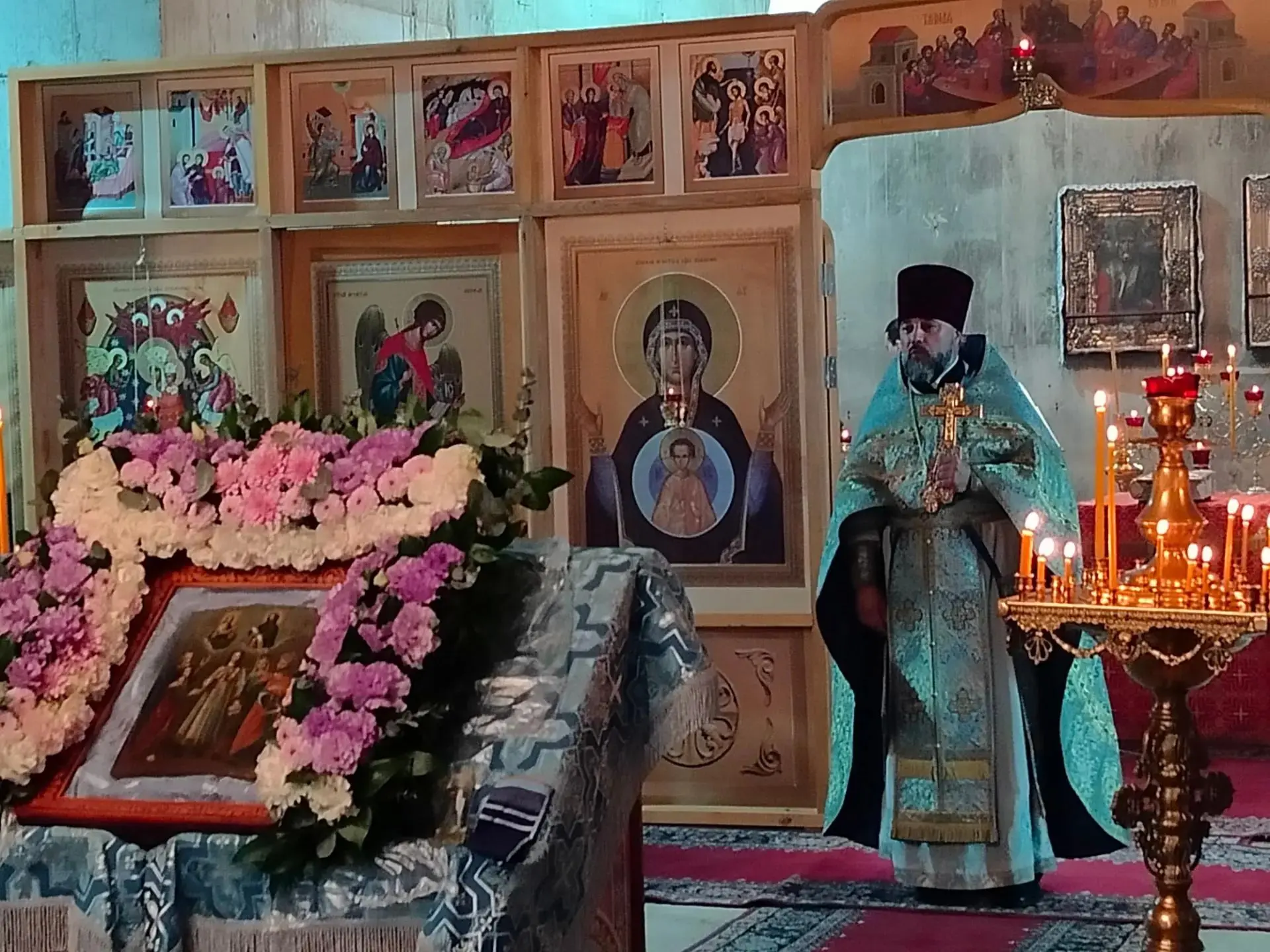 Сегодня у нас особенный день! В светлый праздник Покрова Пресвятой Богородицы наша школ...