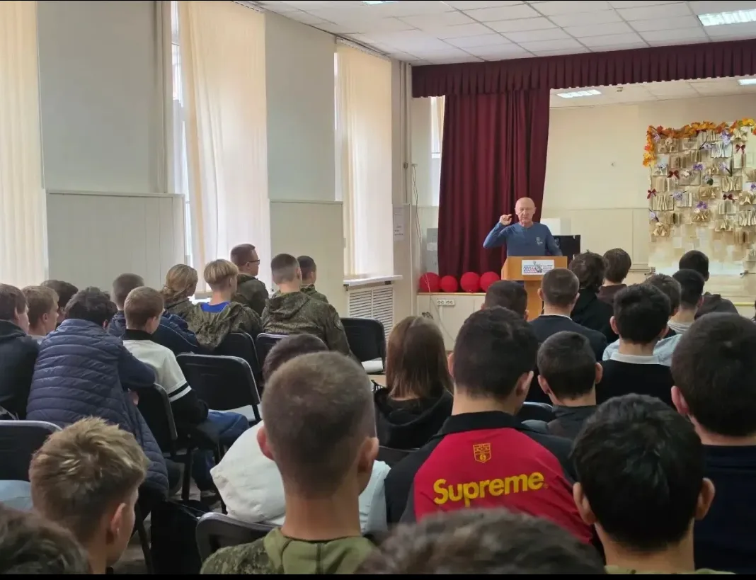 В рамках участия студентов в Неделе безопасности в колледже были проведены открытые  за...