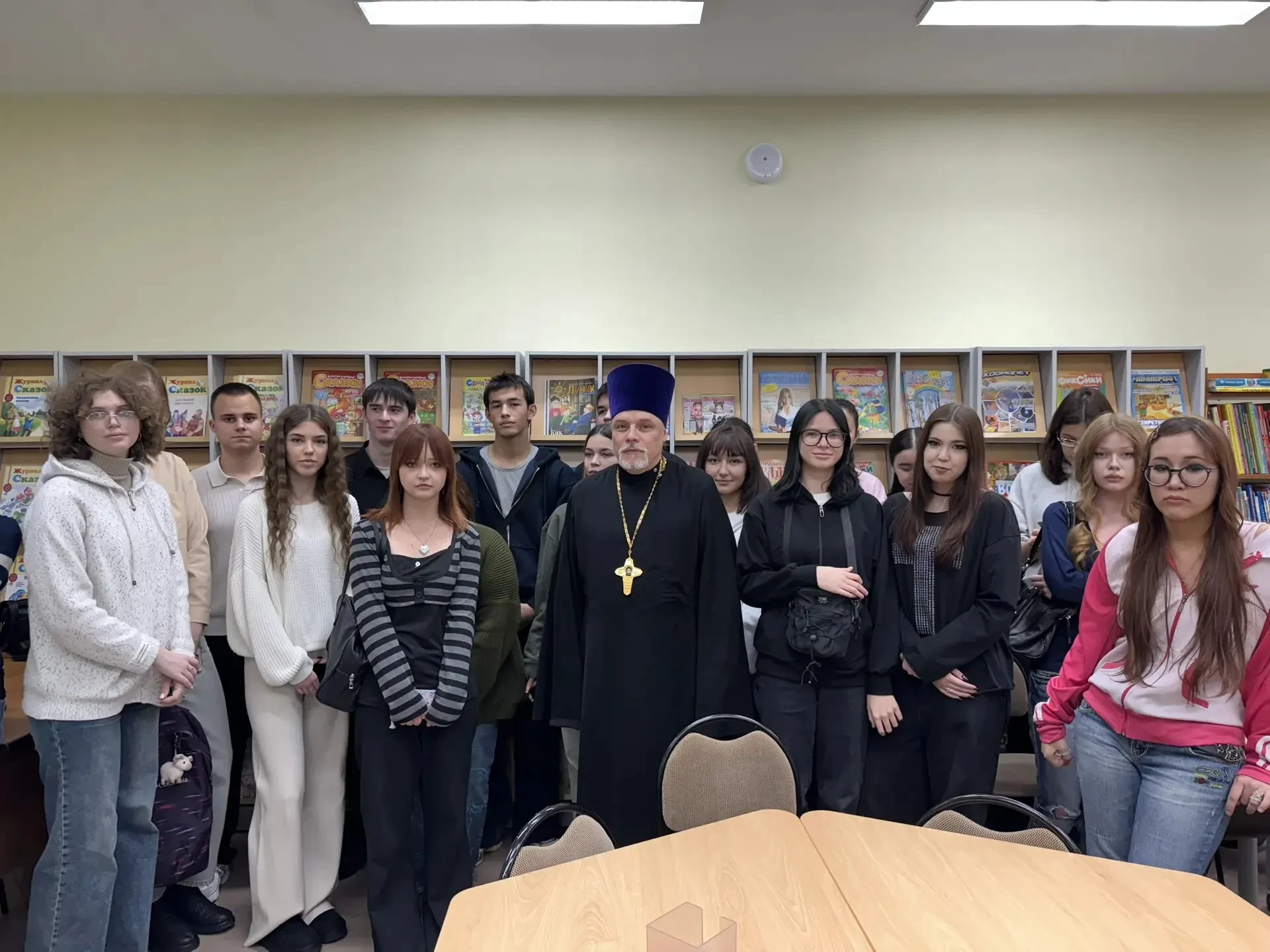 🎉 «Отец — всему голова»: в библиотеке прошёл тёплый и глубокий разговор о самом важном...