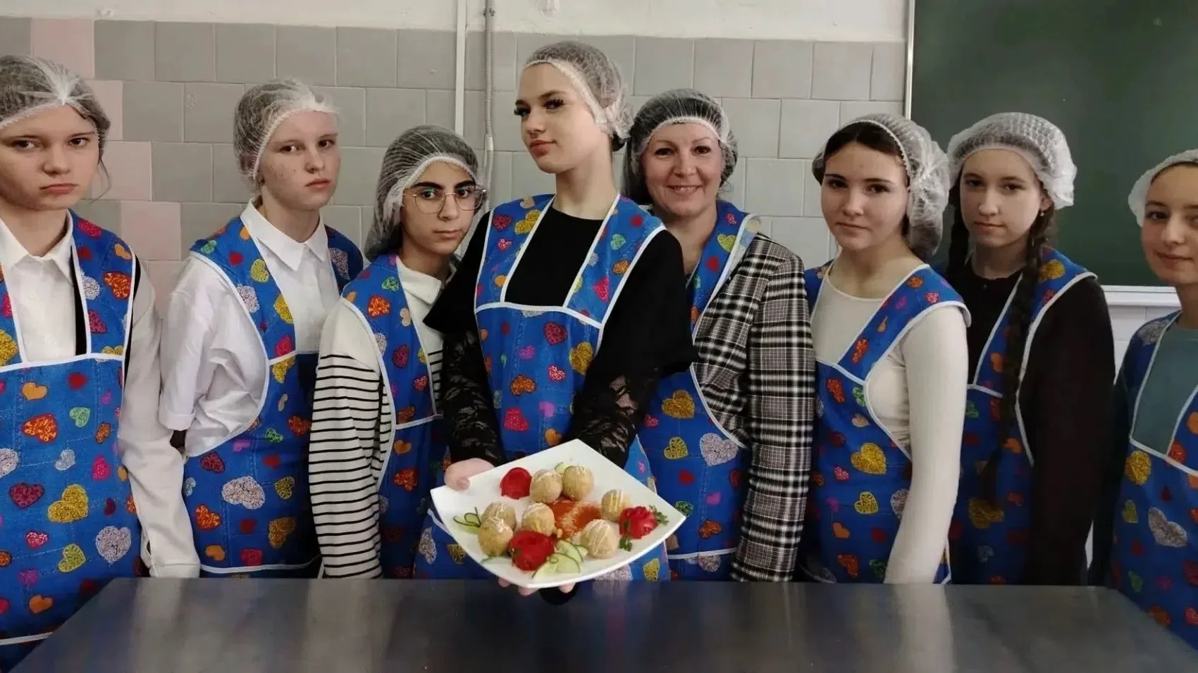 8 октября, 8 А класс с классным руководителем Бугаевой Натальей Александровной стали уч...