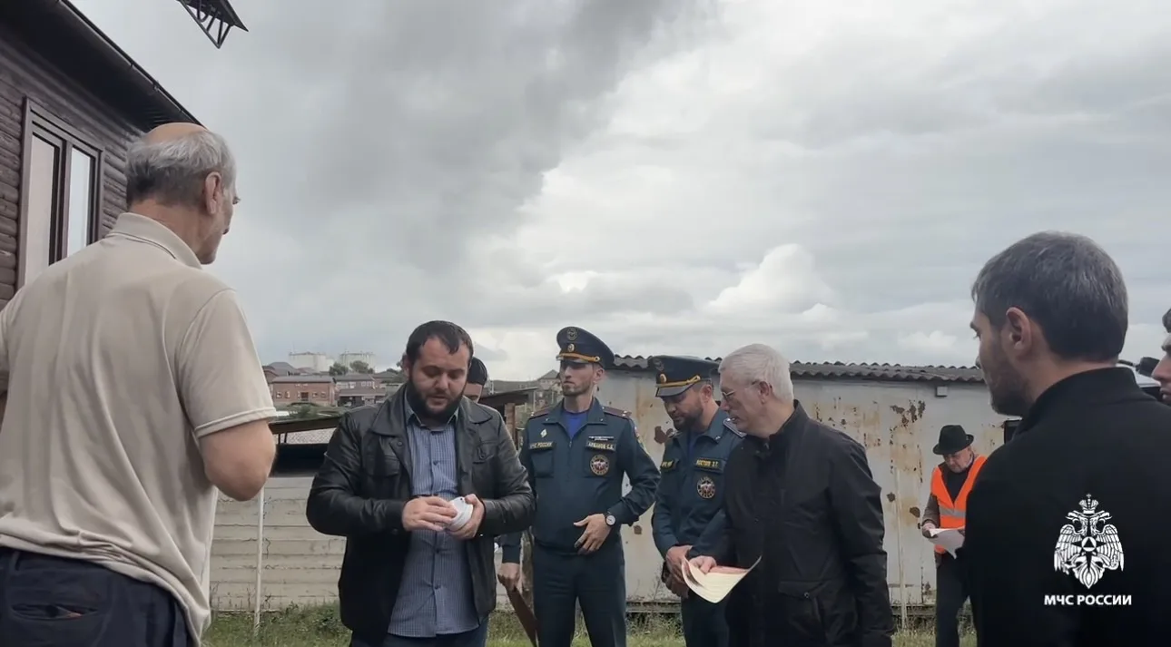🛠️В Назрани устанавливают пожарные извещатели в домах жителей