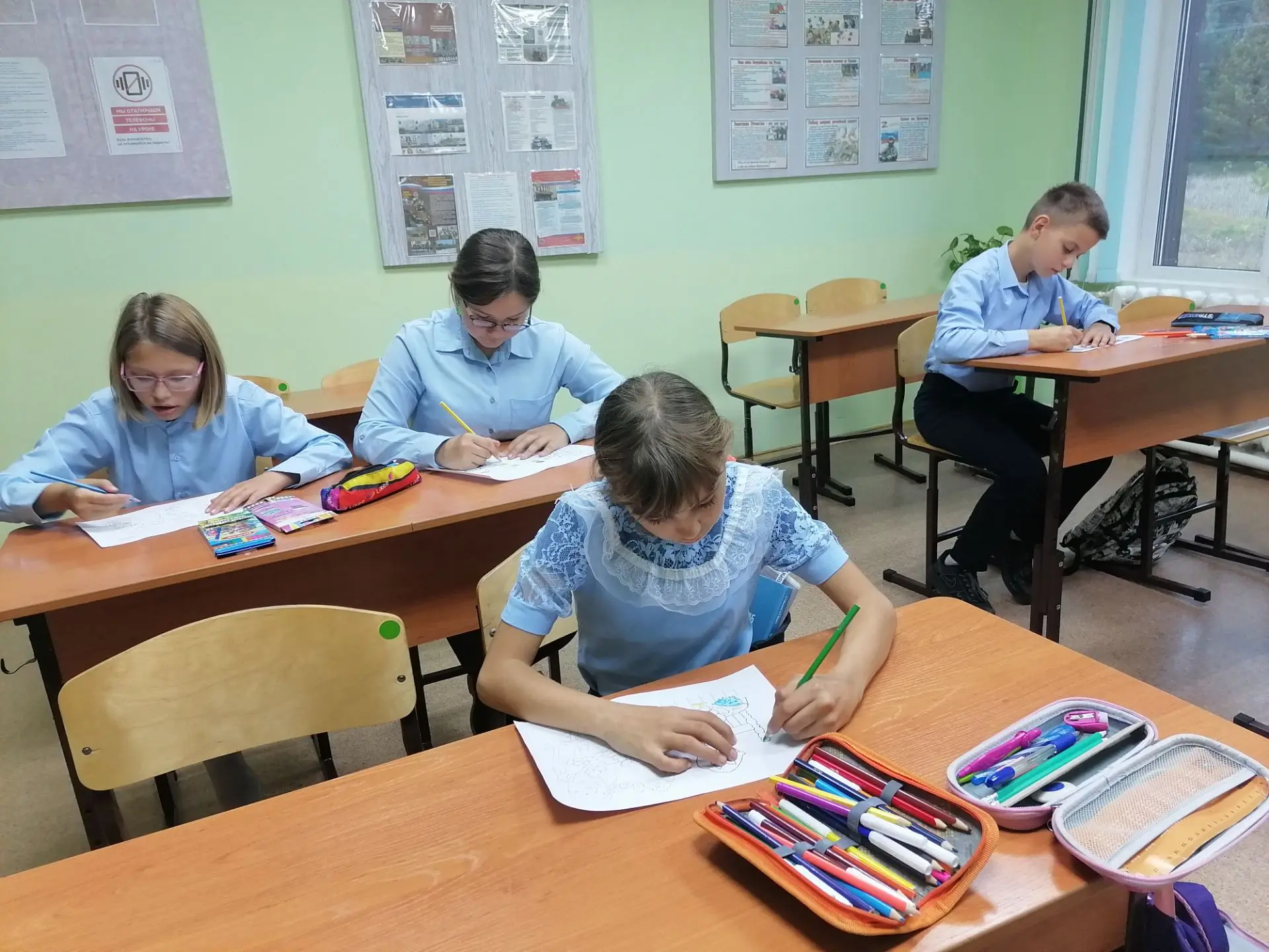 💰 Как не потеряться в мире денег: школьники разобрали финансовую грамотность на практике