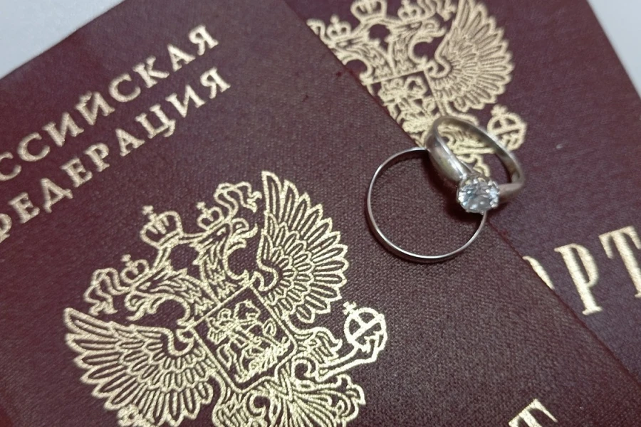 Один из ЗАГСов Астраханской области временно приостановил работу из-за нехватки сотрудн...