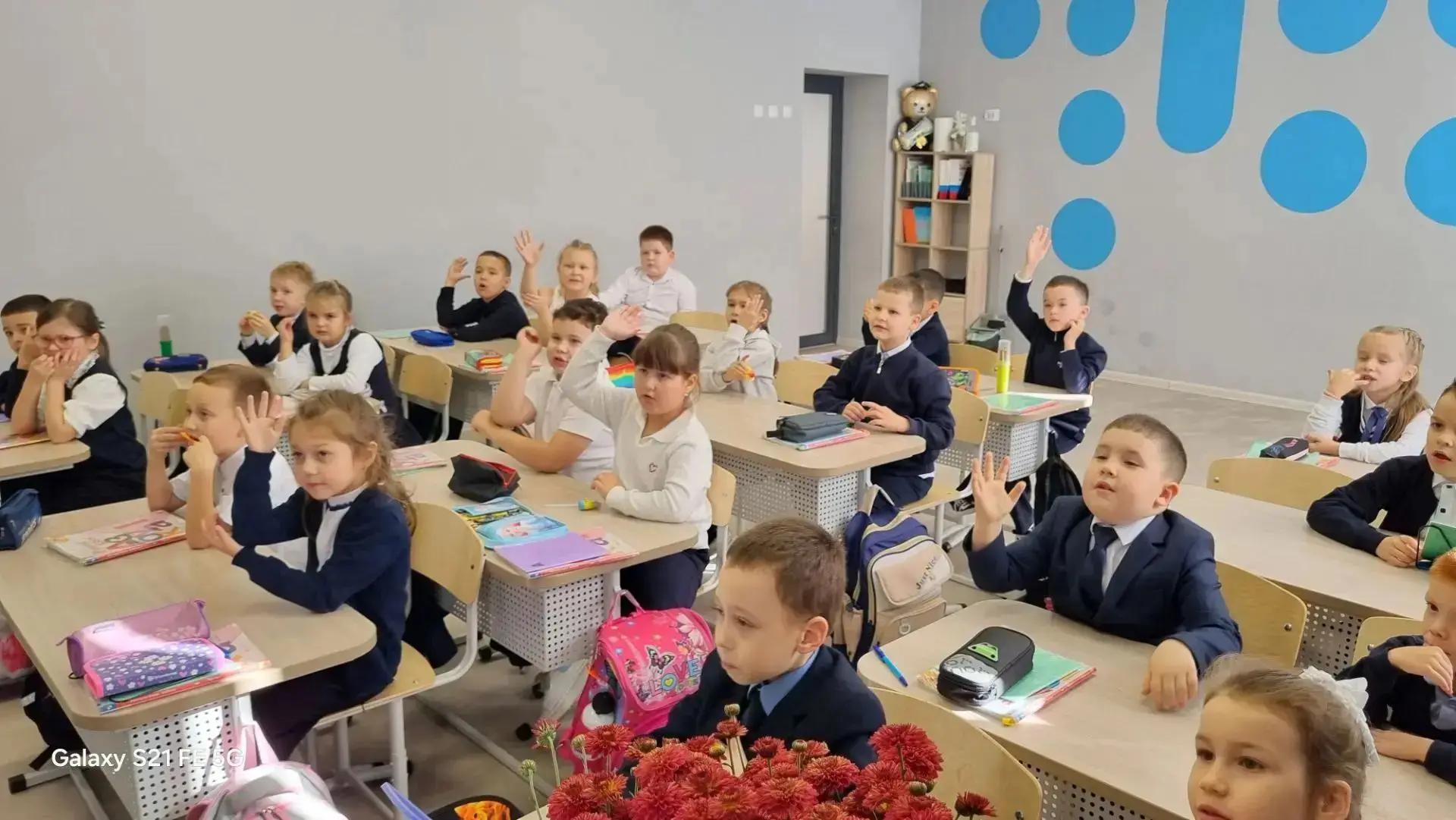 Сегодня, 8 октября,  члены отряда ДЮП (7Б класс) провели познавательное занятие по пожа...